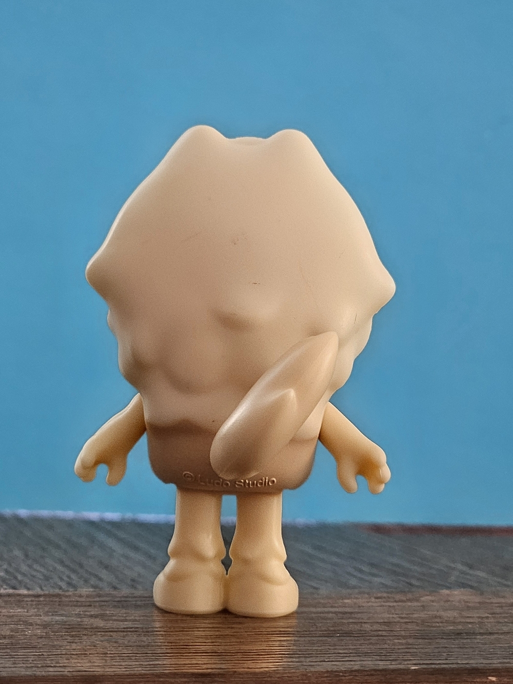 Judo Figurine - Picture 2 of 3